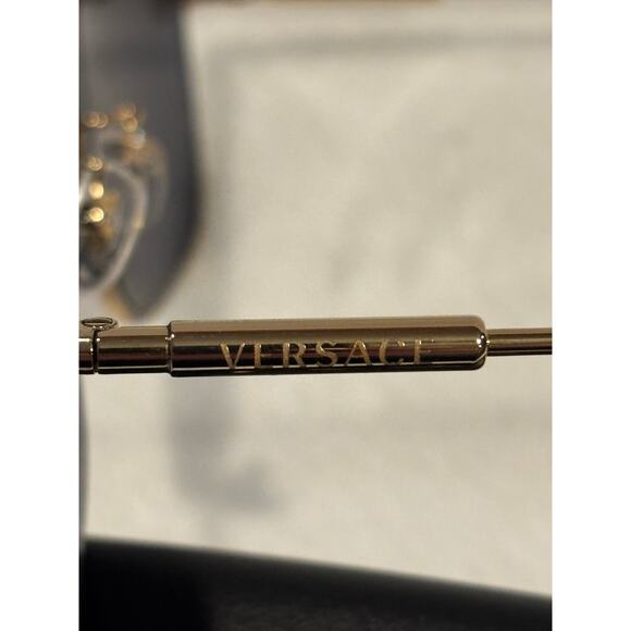 Brand New Versace Sunglasses VE 2246 D 100287 Gold Dark Grey main image 4